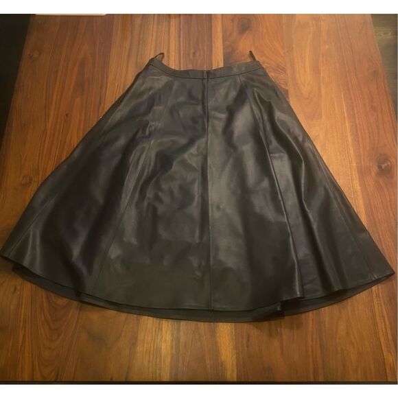 Smart Universe Wear Women’s Black Lamb Leather Studded Flared Skirt Medium NWT - Picture 8 of 8